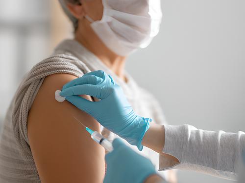 /public/cms/expertise/allgemeinmedizin-impfungen.jpg